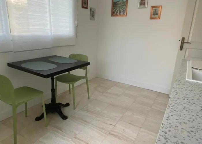 Cote Jardin Parc Saint Martin Frühstückspension *